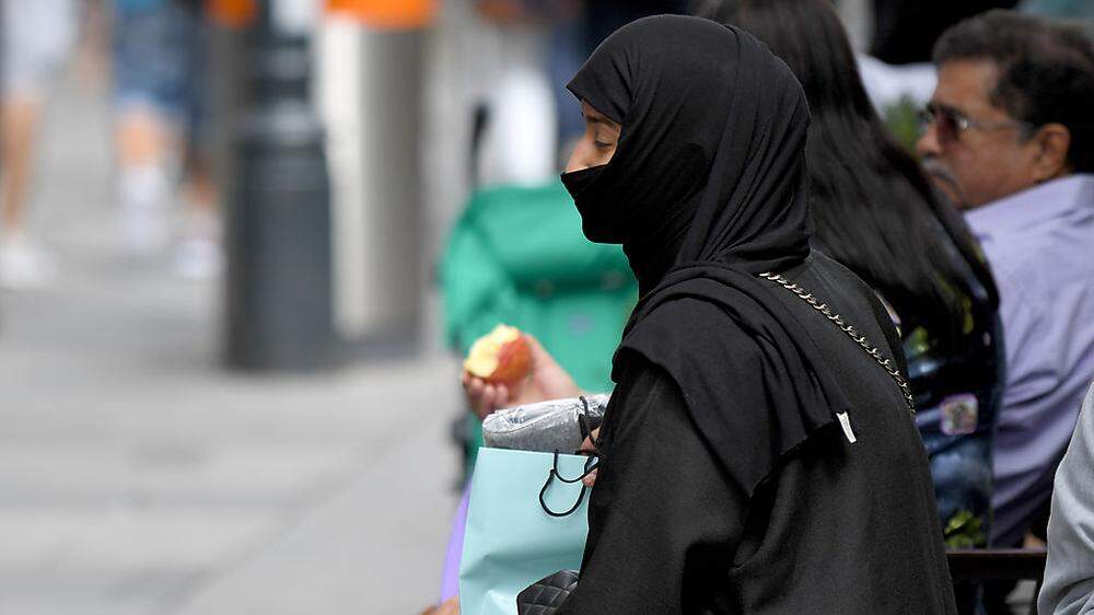 Scheinlösung? Debatte um Burka-Verbot