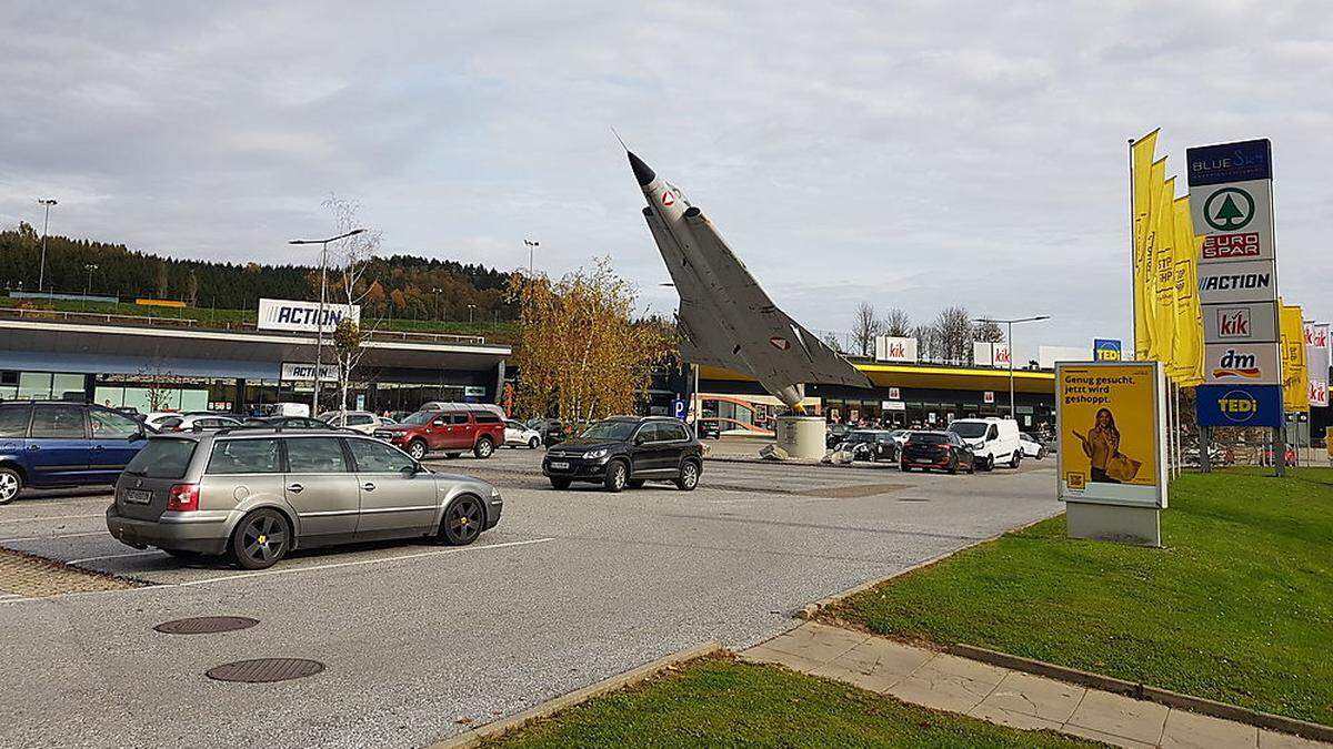 Im Retail Park &quot;Stop Shop&quot; in Voitsberg wird derzeit auf LED-Beleuchtung umgerüstet