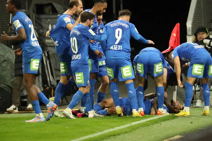 Sturm bejubelt das 1:0 durch Gazibegovic.