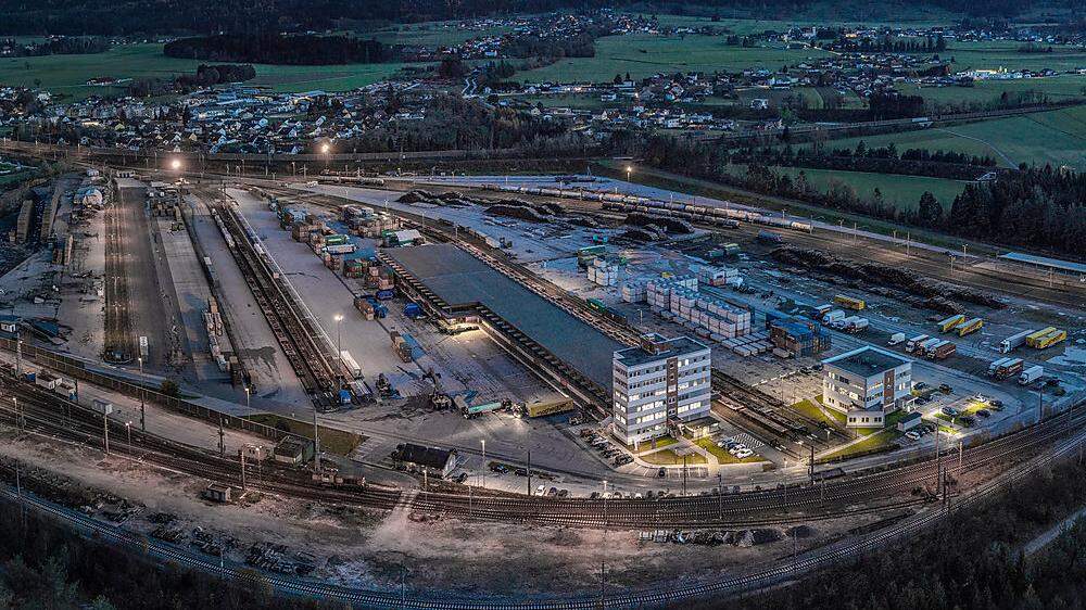 Das Terminal Villach hat erhebliche freie  Kapazitäten – mit dem Hinterlandhafen- Konzept sollen Adriahäfen entlastet und Fürnitz zur Drehscheibe für Logistik werden