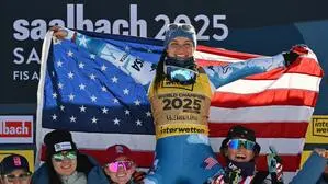 Breezy Johnson feierte mit dem US-Team