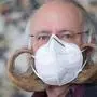 "Bartweltmeister" demonstrieren: Auch für sie ist die FFP2-Maske kein Problem