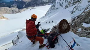 Dreharbeiten direkt an der Randkluft auf dem Weg zum Dachstein