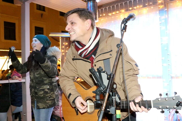 Für den musikalischen Aufputz sorgte am Freitagabend unter anderem die Gruppe „Taxi Gratzer-Duo“. 