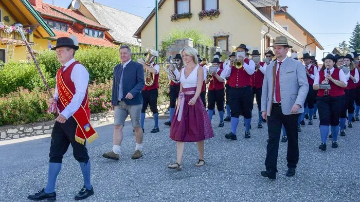 Klicken Sie sich durch die Fotos!