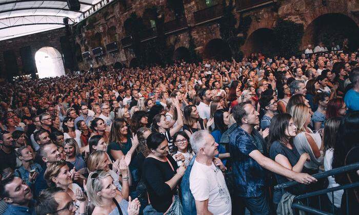 Rund 1400 BesucherInnen genossen ein fantastisches Meyle-Konzert