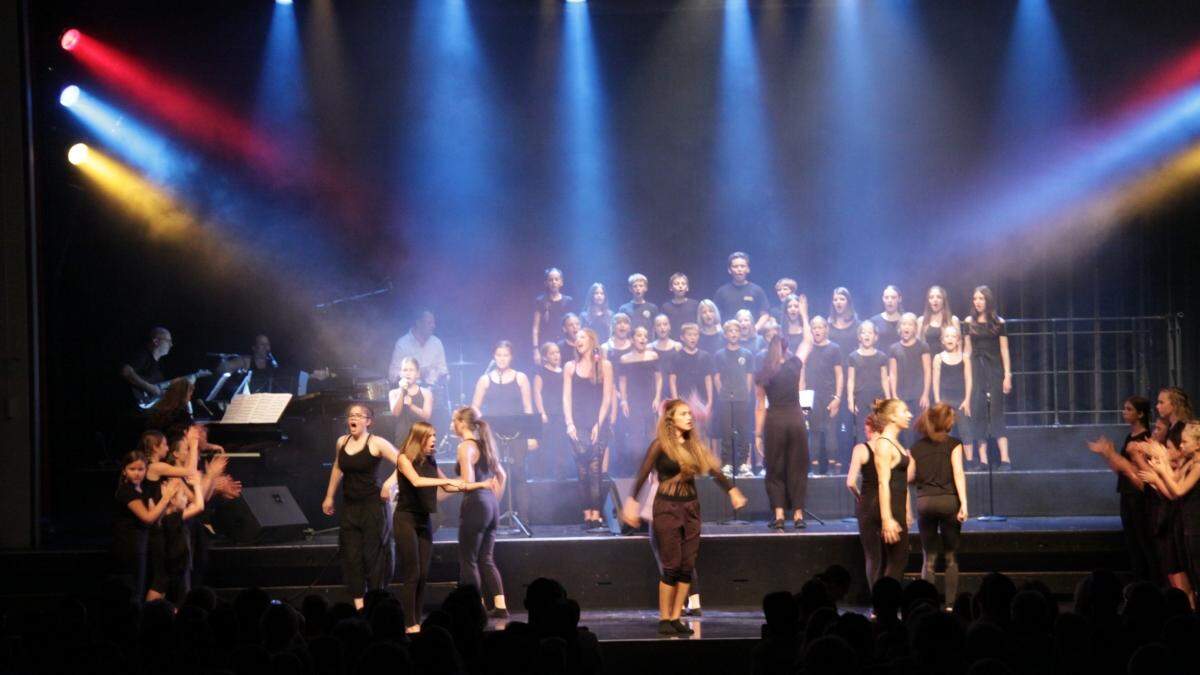 Den krönenden Abschluss des Sing- und Dance-Workshops bildet ein Benefizkonzert für Steirer helfen Steirern