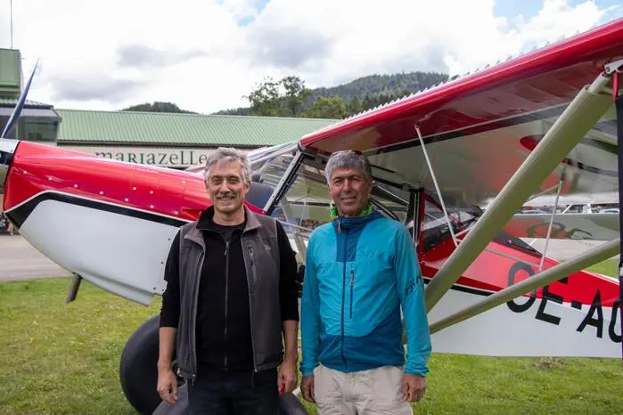 Ein Gast eines befreundeten Vereines und Vereinsobmann Heimo Demmerer (rechts)