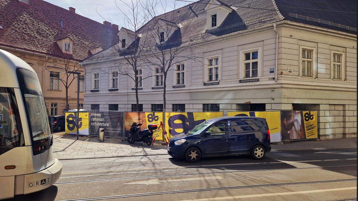 Annenstraße/Vorbeckgasse: Ehemalige Bankfiliale wird umgebaut