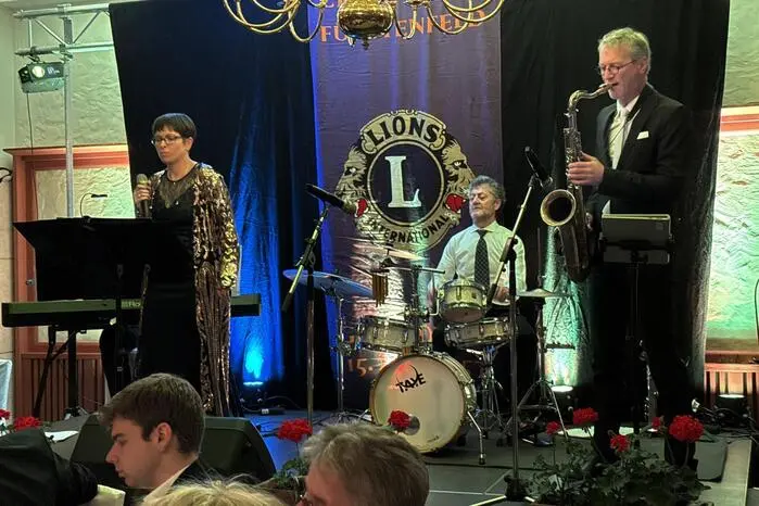 „Lions Club“-Präsident Volker Meier konnte auch Regierungskommissär Franz Jost, Frutura-Geschäftsführer Manfred Hohensinner oder Heiltherme-Chef Gernot Deutsch begrüßen.