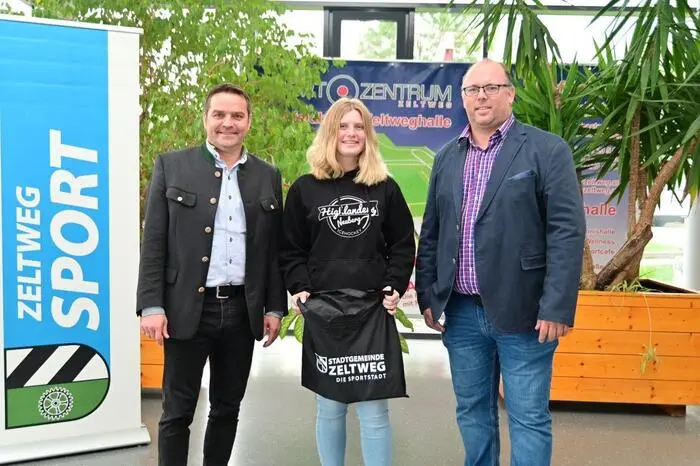 Lena Feeberger wurde mit den "Neuberg Highlanders" 2019/20 Meisterin der Damen-Eishockey-Bundesliga