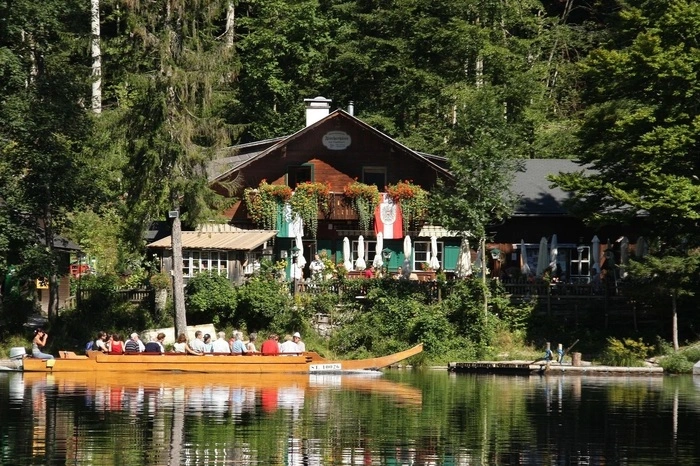 Die Fischerhütte am Toplitzsee