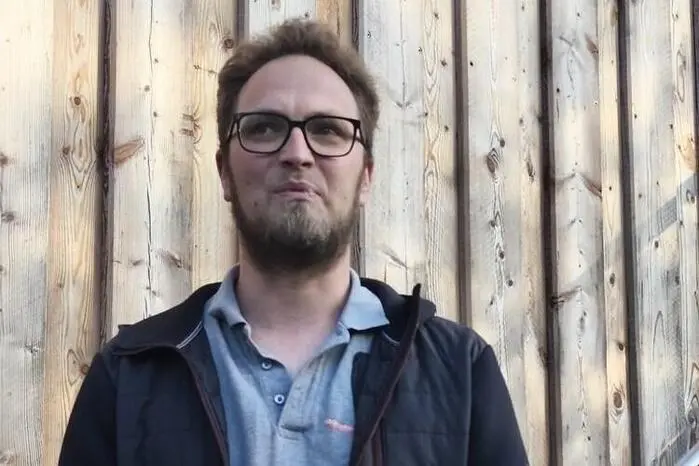 Geschäftsführer Michael Wallner blickte auf die Entwicklung der Genossenschaft zurück: Gestartet sei man 1993 mit lediglich sieben Abnehmern. Heute werden jährlich rund zwölf Millionen Kilowattstunden Wärme erzeugt.