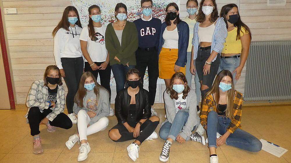 Im Alpen-Adria-Gymnasium wird die Maskenpflicht auf den Gängen eingehalten