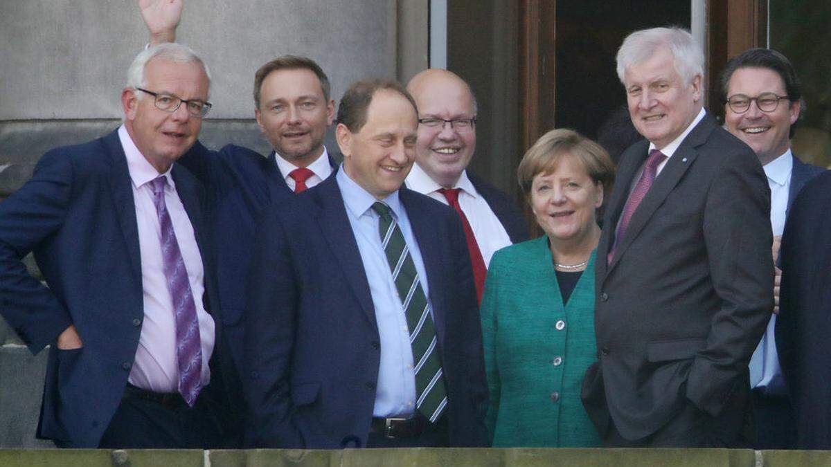 Thomas Kreuzer, Fraktionsvorsitzender der CSU im Bayerischen Landtag, FDP-Chef Christian Lindner, Alexander Graf Lambsdorff (FDP), Peter Altmaier (CDU), Chef des Bundeskanzleramts, CSU-Chef Horst Seehofer, CSU-Generalsekretär Andreas Scheuer