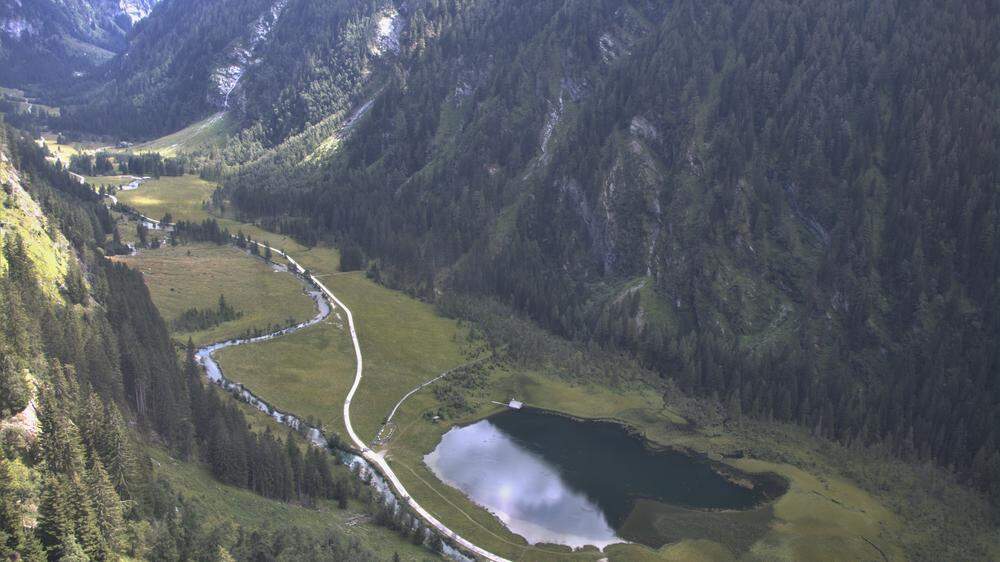 Der auf über 1250 Metern gelegene Stappitzer See liegt in einem ersten Zwischenstand bei der Platzwahl voran