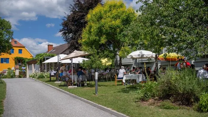 Am Sonntag lud das Haus der Frauen in St. Johann bei Herberstein von 9 bis 12 Uhr zu einem Frühstück für alle Sinne im Garten der Schöpfung.