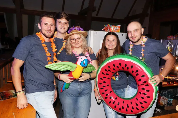 Bitte klicken Sie sich durch die Bilder!