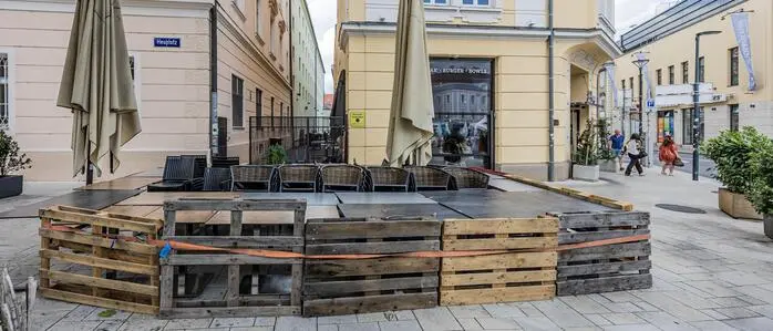 Der Gastgarten bleibt für die Dauer des Altstadtzaubers geschlossen 