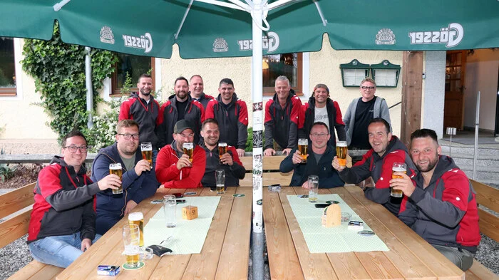 Utenbach-Thüringen von ist die Partnerstadt seit 1993 von Deutsch Griffen und sind mit zwanzig Mann zum 1. Mal zum HINTI Cup nach Sirnitz gekommen.