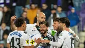 Der SK Sturm glänzt nicht, aber ist vier Runden vor Bundesliga-Abpfiff Spitzenreiter