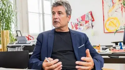 Stefan Sandrieser sprach im Kleine Zeitung-Interview auch über Zulagen und Rückzahlungen. Dafür erntete er nun Kritik