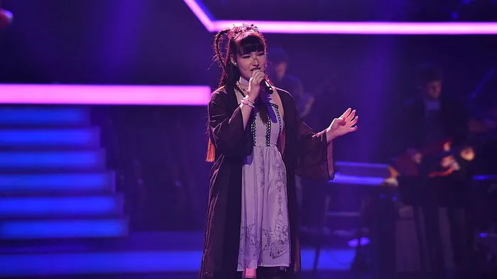 Jessica Schaffler (17) aus Mortantsch konnte bei der Castingshow "The Voice of Germany" mit ihrer Version von "Human" ihren Coach Mark Forster überzeugen und steigt damit in die Live-Shows auf. Mehr dazu ...