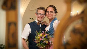 Alexandra und Roland als frisch verheiratetes Paar