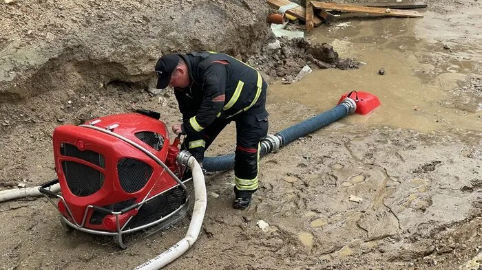 Die Freiwillige Feuerwehr Pöllau musste zahlreiche Keller auspumpen.
