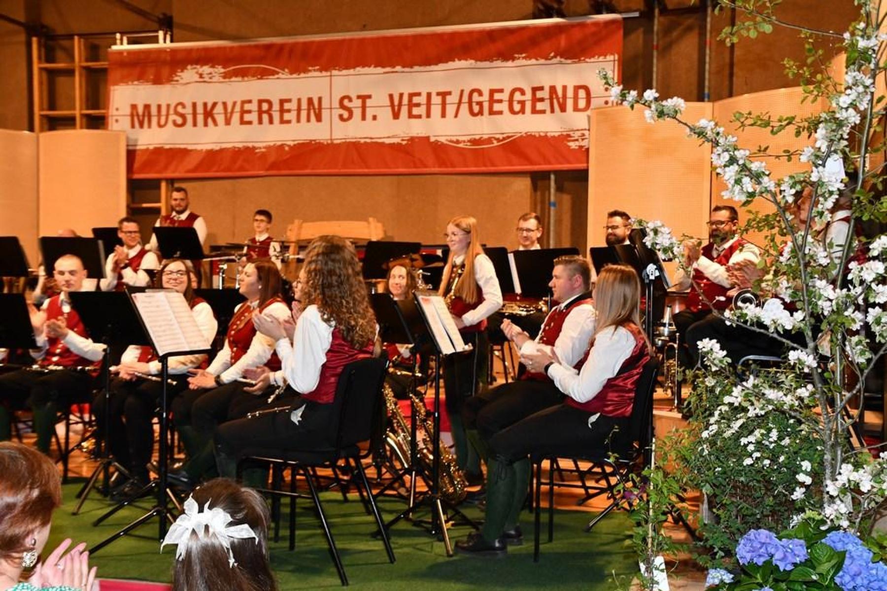 Mühlen: Muttertagskonzert des Musikvereins St. Veit begeistert mit traditionellem Programm