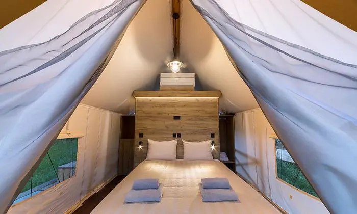 Glamour-Zelt im Chateau Ramsak Vineyard Glamping Resort