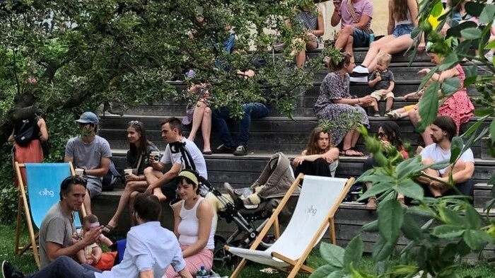 Entspannte Feierlaune, viel Musik und Kulinarik gab es am Samstag in der Grazer Zinzendorfgasse...