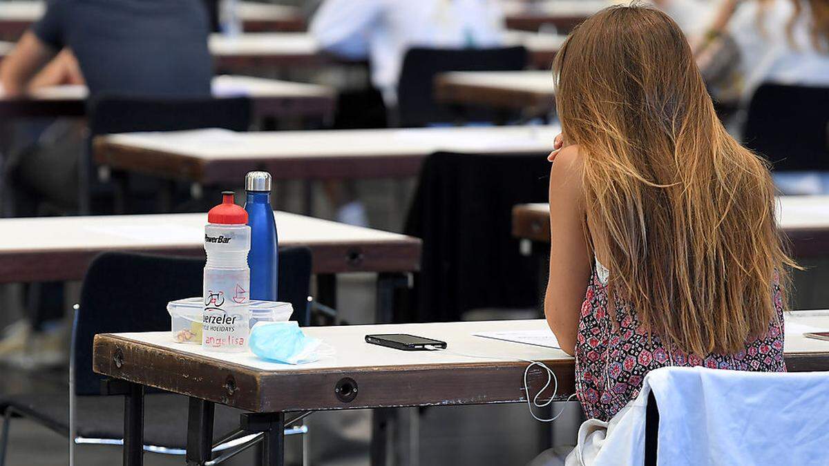 Gibt es mehr Bewerber als Studienplätze, stehen Aufnahmeverfahren an 