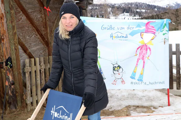 Die Geschäftsführerin der "Hochrindl Lifte GmbH"Alexandra "Alex" Bresztowansky freute sich wieder über eine tollen Skitag.