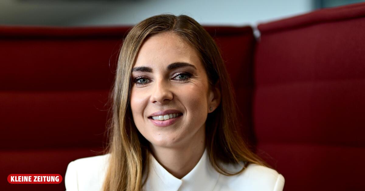 ORF moderator Simone Stribl: 