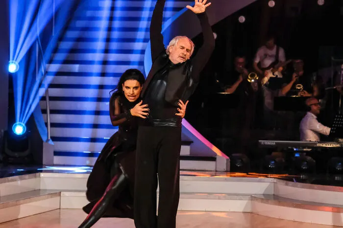 ... und eine charmant anruchige und dabei hinreißend selbstironische Performance zum Theme von "Mission Impossible".