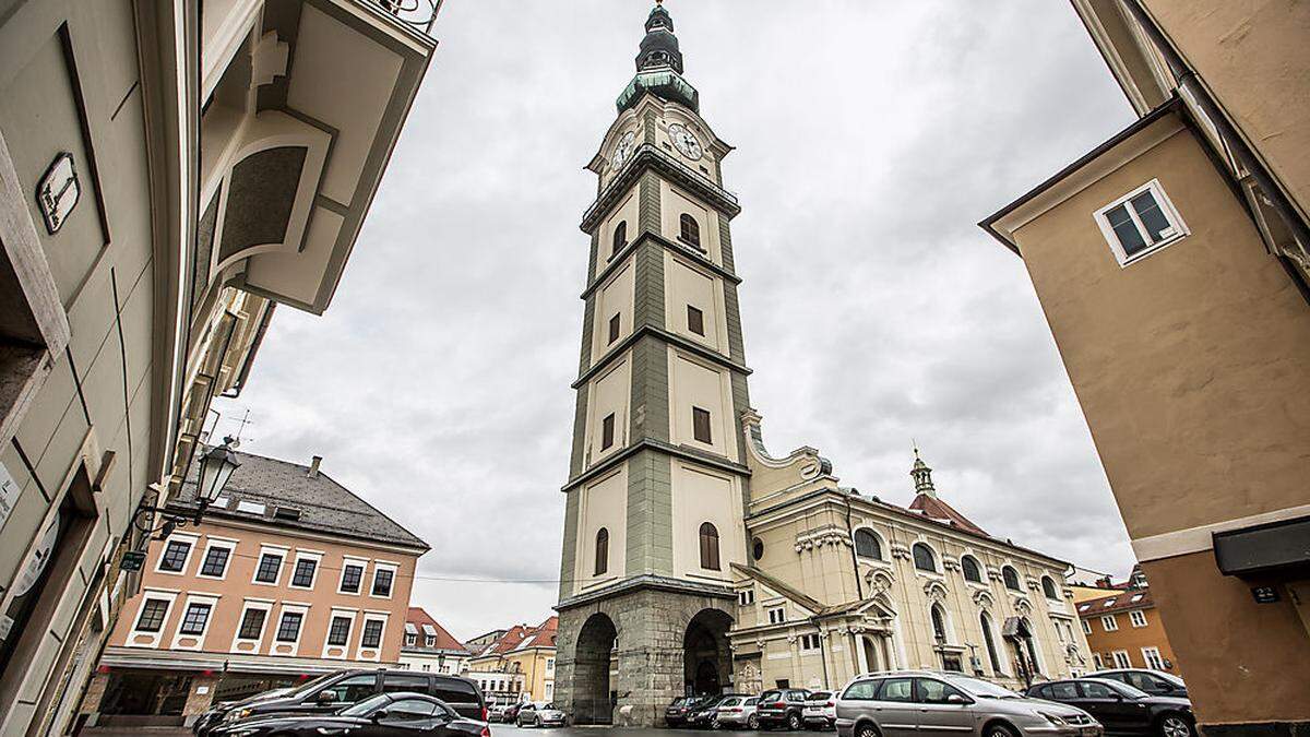 Der Pfarrplatz könnte in Zukunft autofrei werden