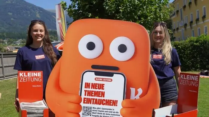 Leonie Fister und Annika Haas betreuten samt Koini die Besucher der Bädertour
