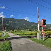 Auch die Eisenbahnkreuzung in St. Gertraud könnte von einer Auflösung betroffen sein