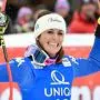 Nadia Fanchini (ITA/3. Platz) am Sonntag, 14. Jnner 2018, im Rahmen der Abfahrt der Damen-Siegerehrung in Bad Kleinkirchheim.