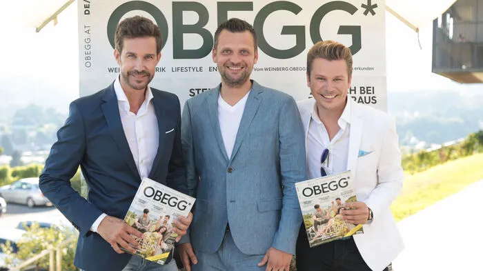 Großer Promiauflauf in Ehrenhause. Die Herausgeber des "Obegg-Best of Südsteiermark" Adi Weiss und Michael Lameraner luden wieder zum glamourösen Sommer-Cocktail. Im Bild: Michael Lameraner, Wine&SPA Resort Direktor Bernhard Luef und Adi Weiß