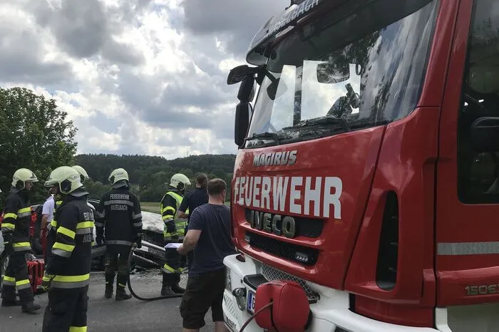 Die Feuerwehren Haselbach und Eggesdorf waren mit rund 45 Mann im Einsatz