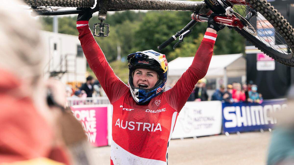 Im schottischen Mountainbike-Mekka Fort William raste Valentina Höll zu ihrem zweiten Weltmeister-Titel.