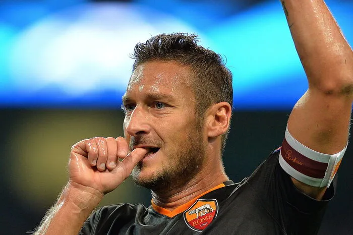 Klicken Sie sich durch die besten Bilder von Totti, Viel Spaß!