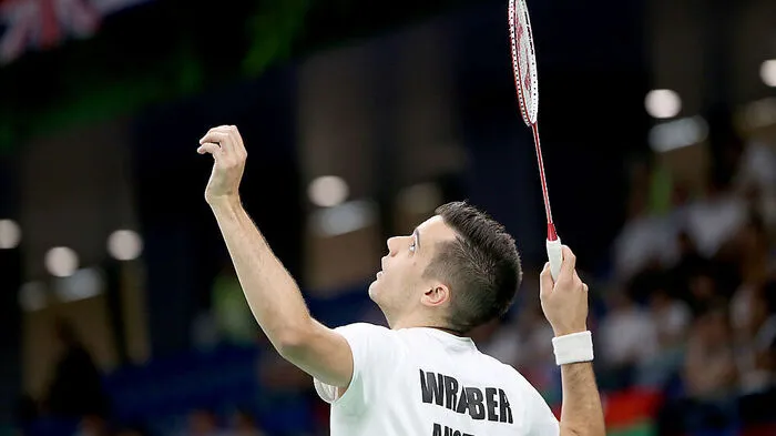 BADMINTON: Luka Wraber wird sich ziemlich sicher qualifizieren. Er liegt im bereinigten Ranking gut abgesichert an der 35. Stelle, 38 Plätze werden vergeben. Bis zum Stichtag am 15. Juni sind mangels Turnieren keine großen Verschiebungen mehr zu erwarten. Bei den Frauen und im Mixed wird Österreich nicht dabei sein.