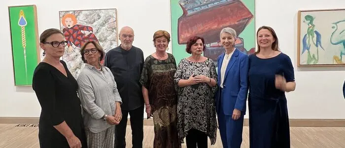 Landeshauptmann-Stellvertreterin Gaby Schaunig (2. v. r.) eröffnete in Wien die Ausstellung „From Carinthia“