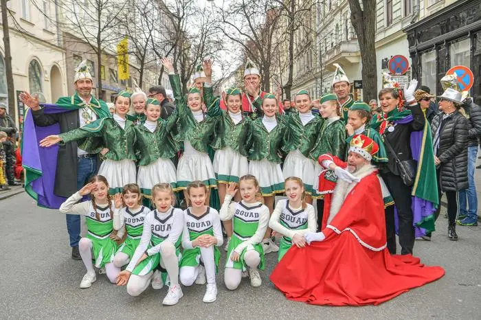 48. Faschingszug, Faschingsumzug, Innenstadt, Fasching, Narren Graz am 25.02.2020; Kleine Zeitung Faschingsumzug 2020

Scherzherzog Walter I. und der Grazer Faschingsclub