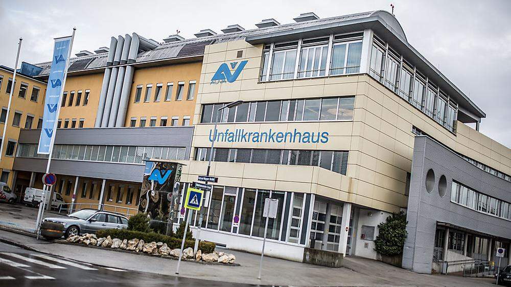 Die Verletzten wurden ins UKH Klagenfurt gebracht