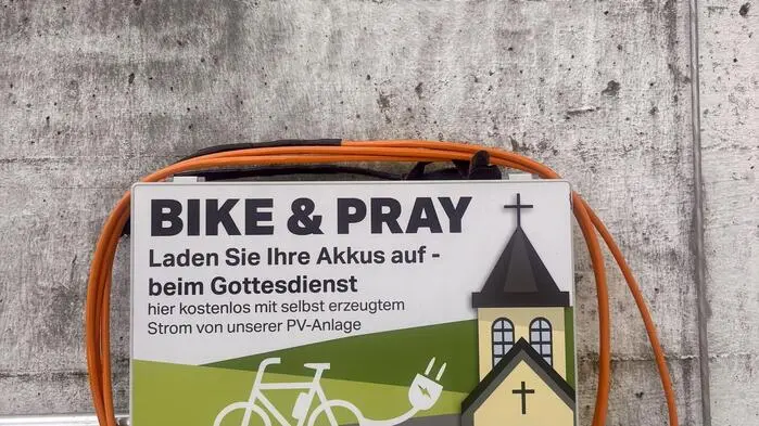 Die Kirche in Lienz hilft beim Aufladen des Akkus