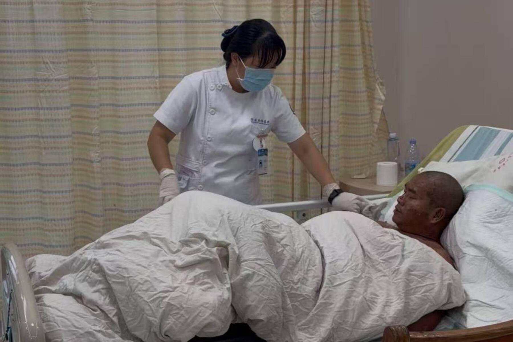 Von Fischern gerettet: Chinese überlebte tagelang auf offene